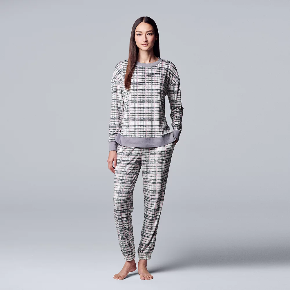 Petite Simply Vera Vera Wang Velour Pajama Top and Banded Bottom Pajama Pants Sleep Set 6 Petite Simply Vera Vera Wang Velour Pajama Top and Banded Bottom Pajama Pants Sleep Set - Image 4