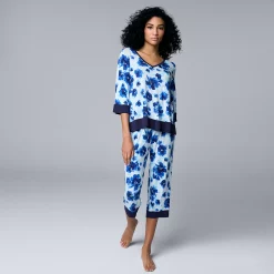 Women's Simply Vera Vera Wang 3/4 Sleeve Pajama Top and Capri Pajama Pants Sleep Set -Simply Vera Vera Wang Shop 5804564 Blue Floral